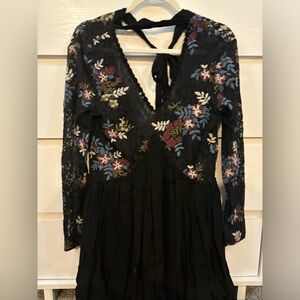 Black floral dress XS